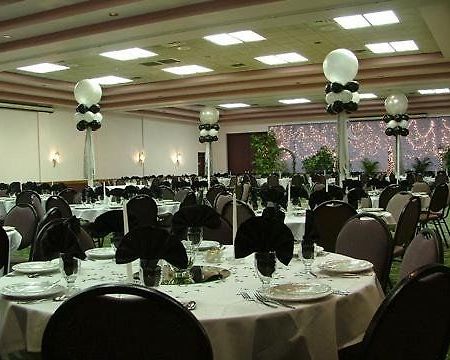 Rodeway Inn Кадилак Ресторант снимка